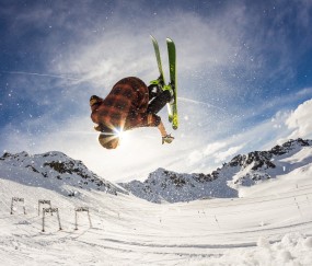 开云体育-跨界传奇，武切维奇英超接管比赛，深圳队险胜广东队背后的竞技哲学