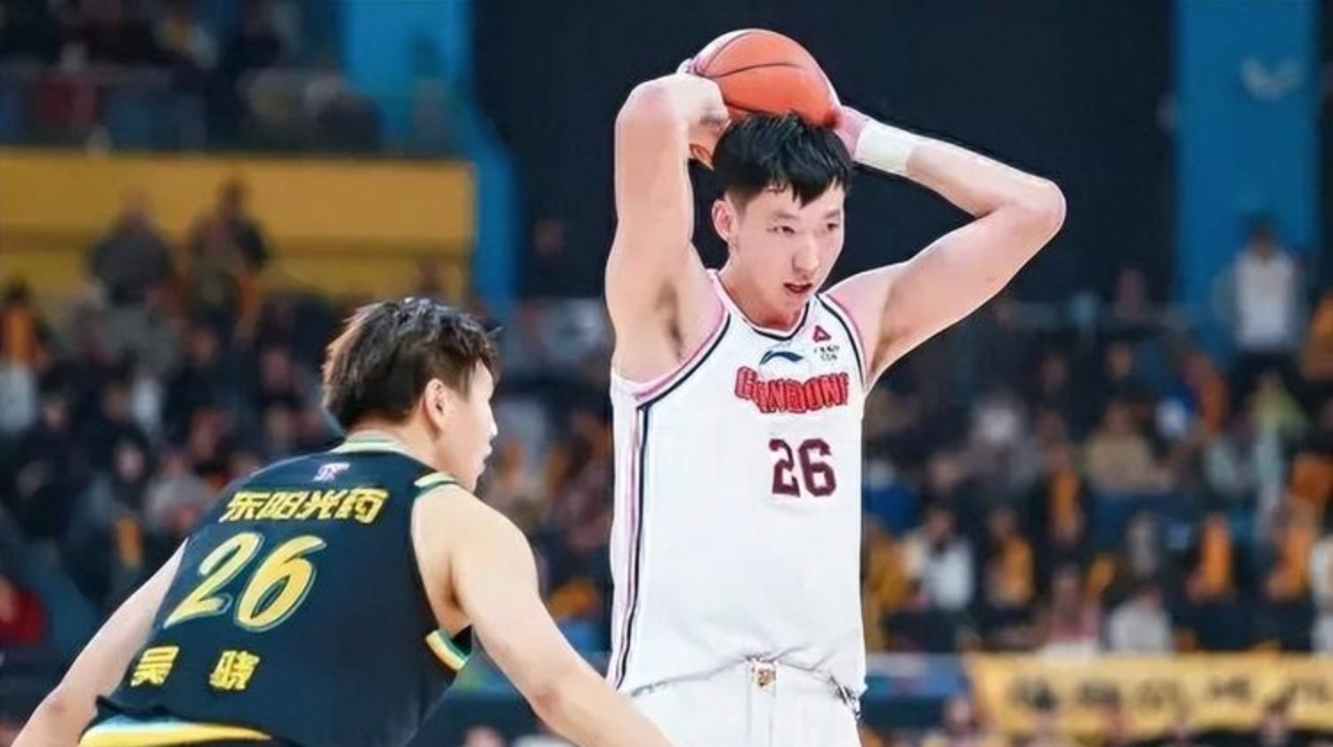 深圳队碾压四川队，周琦统治全场