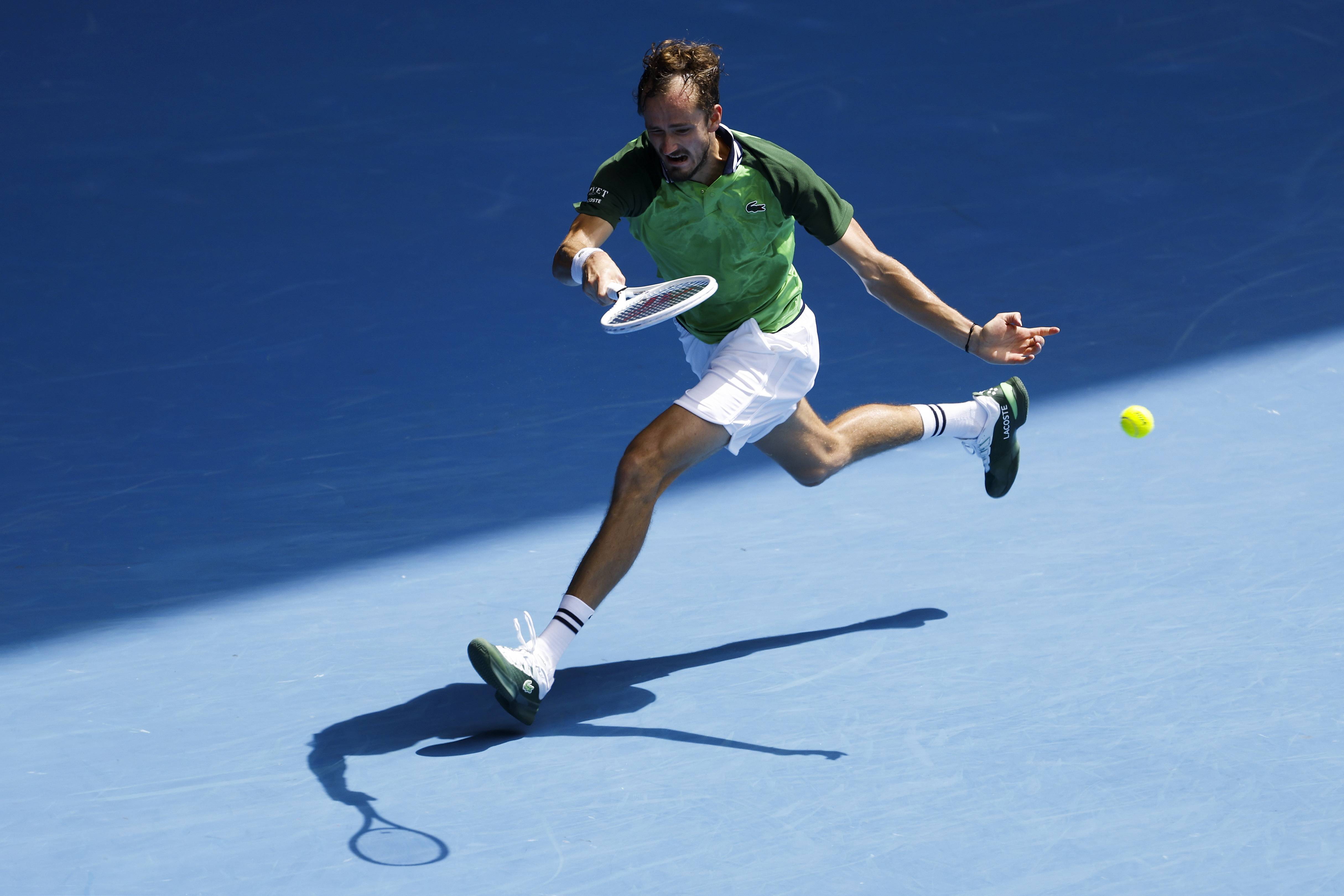 美网横扫澳网，梅德韦杰夫点燃赛场