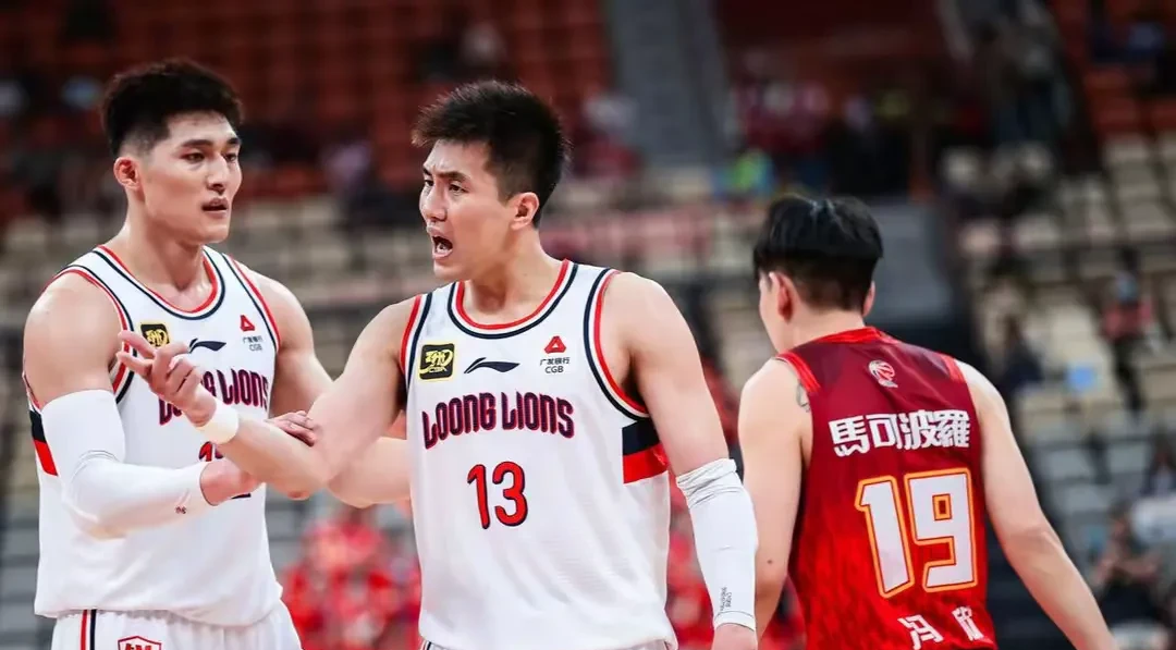 四川队险胜猛龙，郭艾伦带队取胜