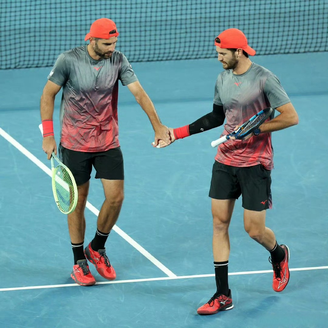 澳网险胜拉沃尔杯，蒂姆扛起全队