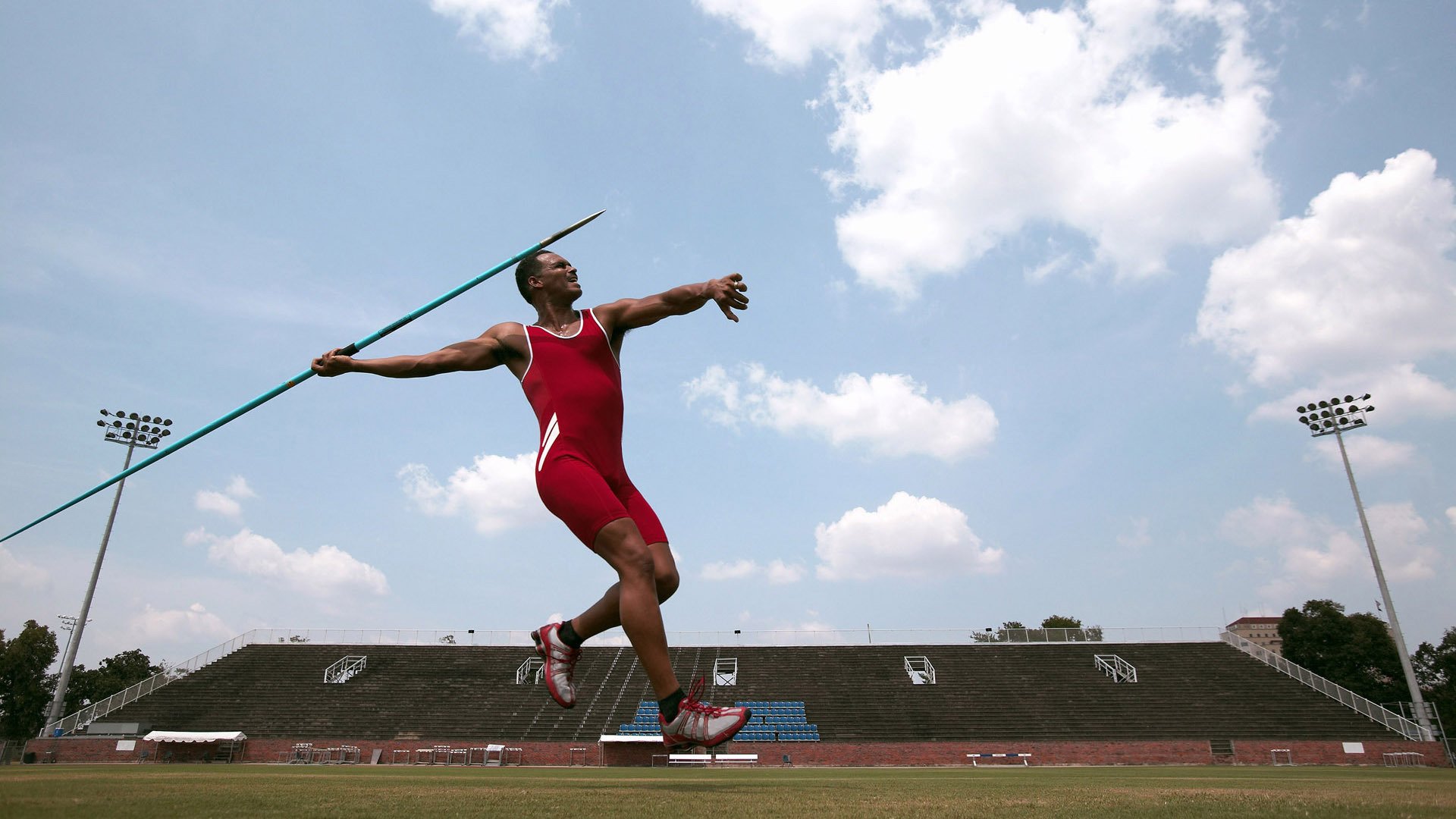 孤胆英雄的史诗，梅西在英格兰与阿根廷对决中如何以个人能力改写剧本