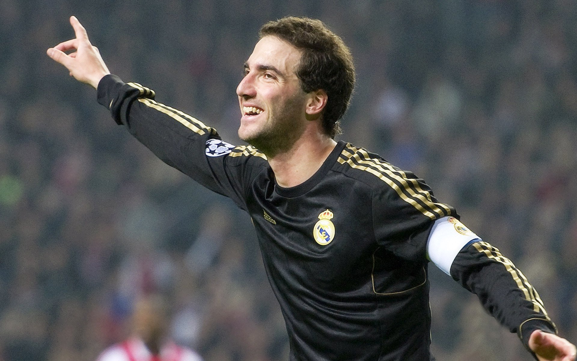 铁血防线与致命远射，楚阿梅尼一锤定音，雷恩粉碎澳大利亚世界杯梦想